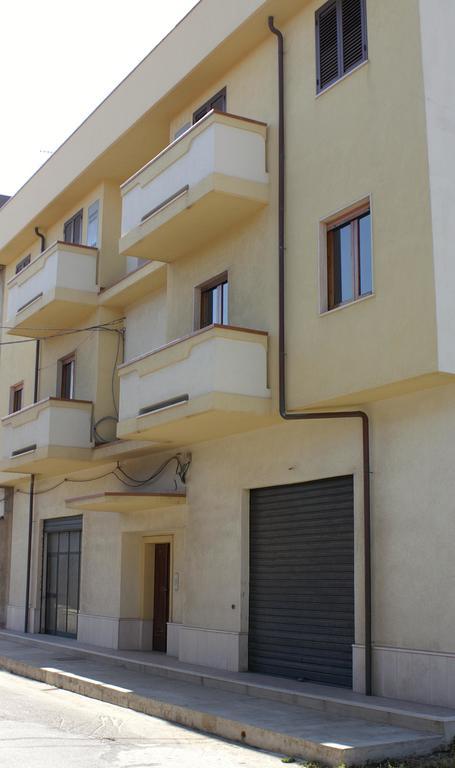 Casa Gialla Apartment Nicotera